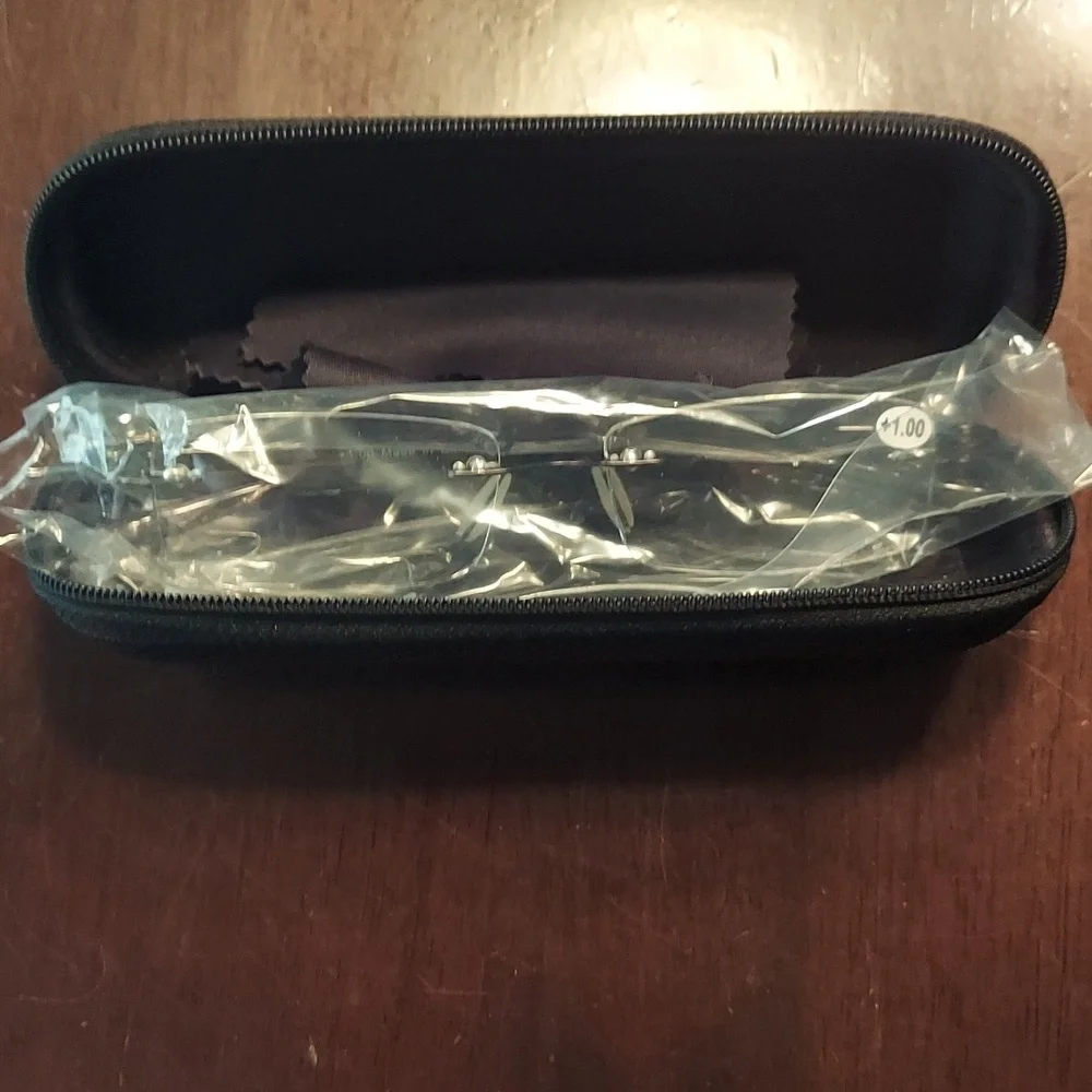 Semi-Rigid Eyeglasses Case (5) Plus 1.0 Reading Glasses Clear NWOT/NWT - Picture 2 of 7